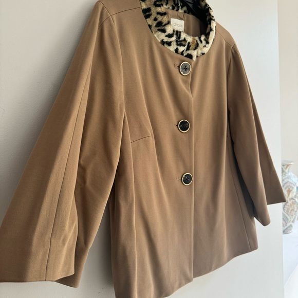 New! Women’s Chico’s Animal Faux Fur Collar Swing Jacket In Toast Tan NWT - Picture 6 of 9